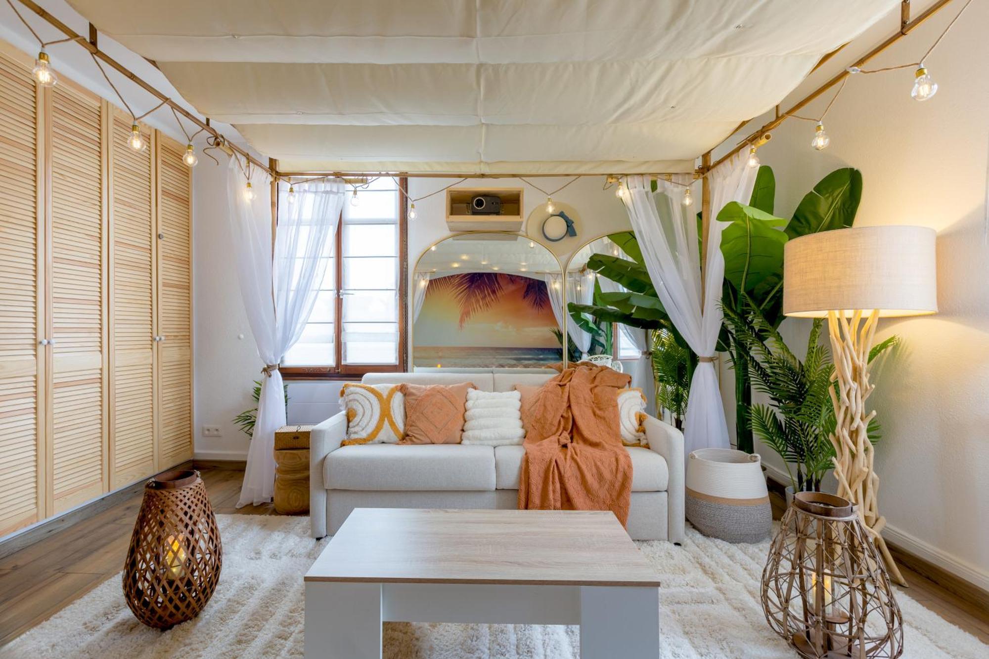 Lit Rond Tres Grand Et Confortable - Garage Possible Ou Parking Gratuit Rue - Gare 2 Min Et Ville 4 Min En Tram - Ciel Etoile - Netflix Videoprojecteur - Luxe Et Evasion Strasbourg Ngoại thất bức ảnh