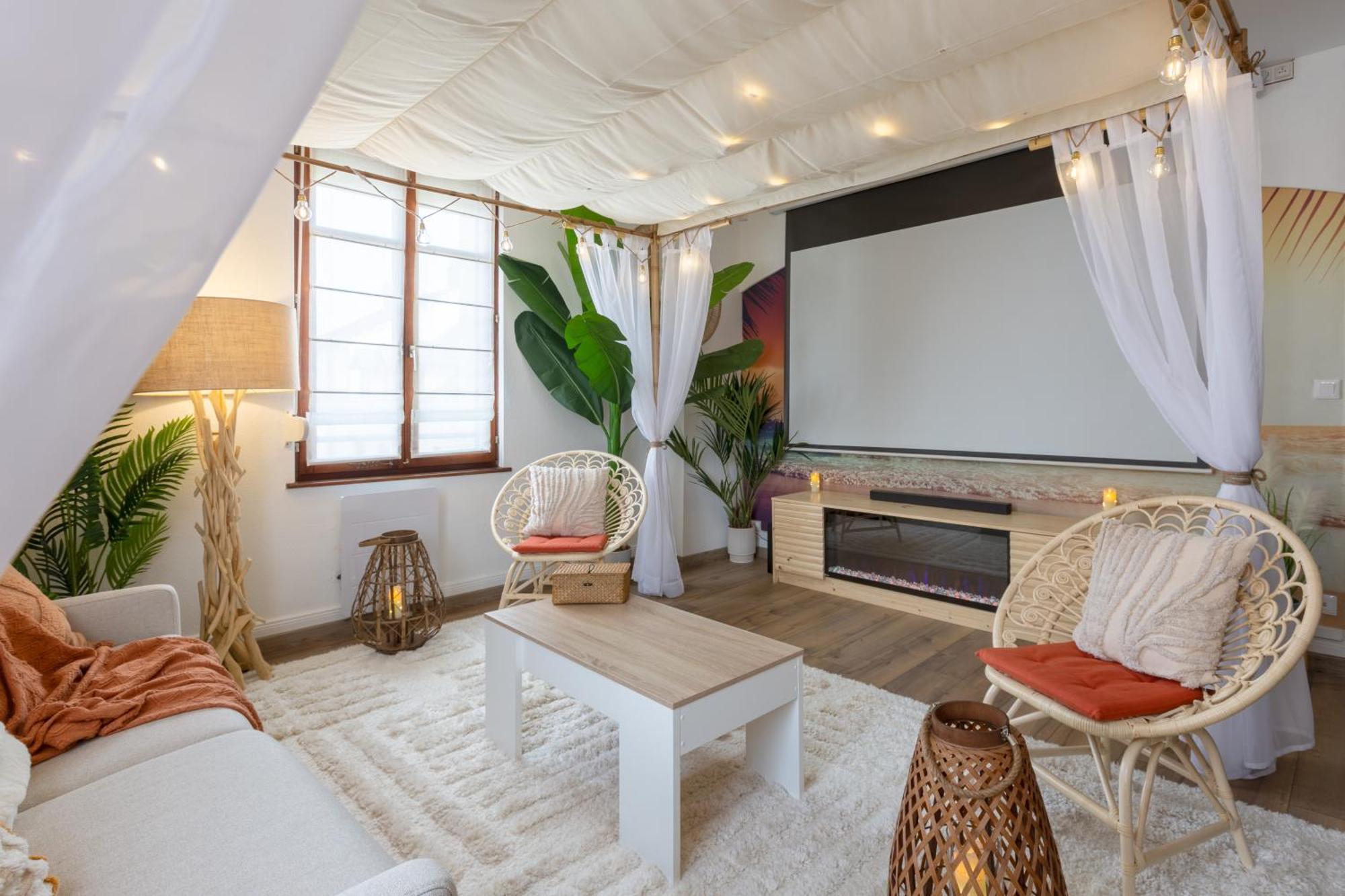 Lit Rond Tres Grand Et Confortable - Garage Possible Ou Parking Gratuit Rue - Gare 2 Min Et Ville 4 Min En Tram - Ciel Etoile - Netflix Videoprojecteur - Luxe Et Evasion Strasbourg Ngoại thất bức ảnh